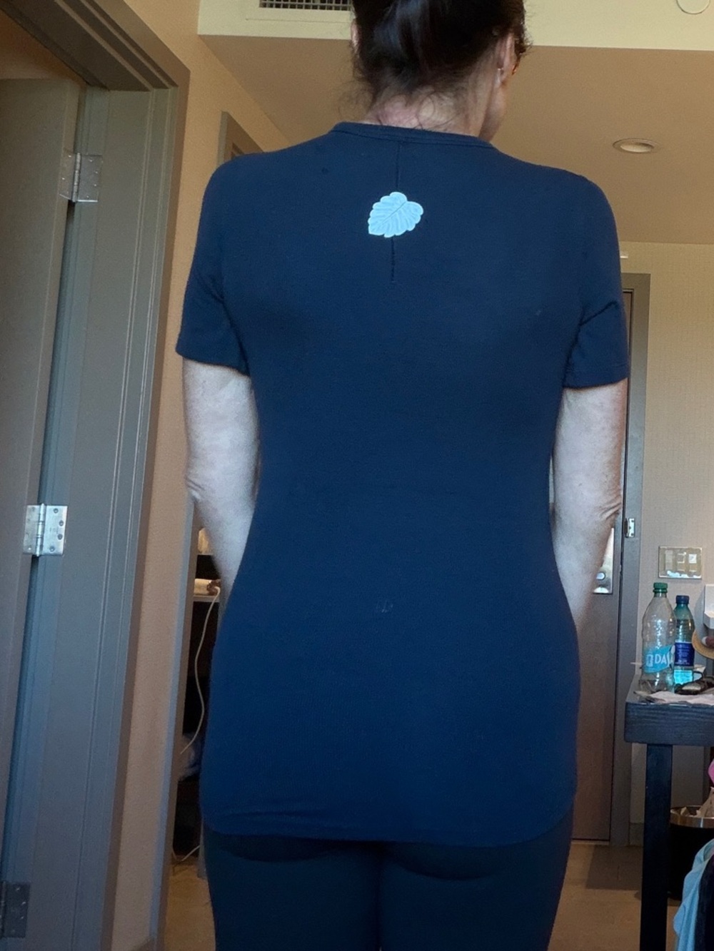 Rare lululemon”Hawaiian” True Navy Short Sleeve Hold Tight shirt & free tote - Picture 4 of 10